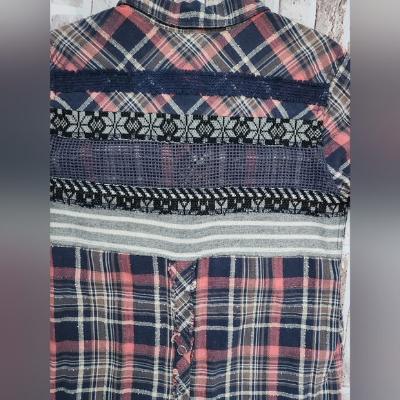 We the Free Button Down Shirt Mixed Fabric Pink Navy Plaid NWOT Size S (C11) - Picture 10 of 10